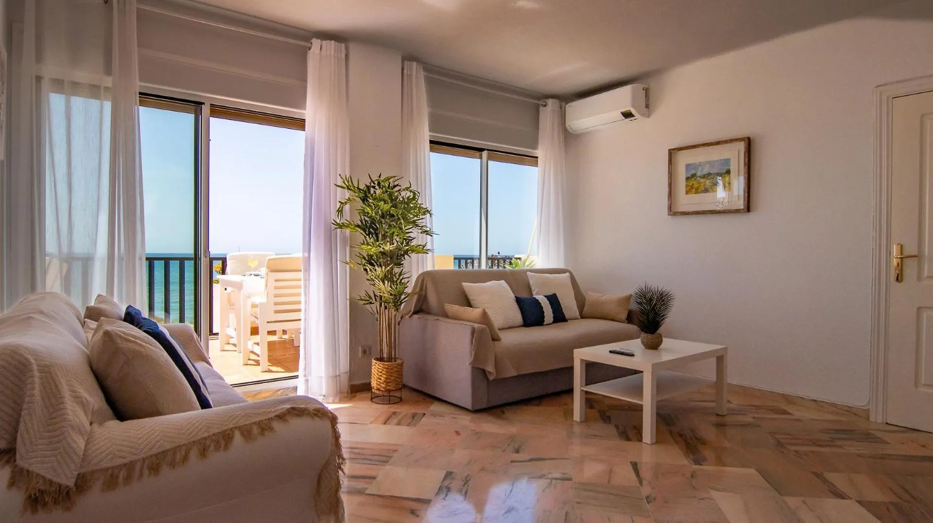 Oleholidays 921 Atico Romana Playa Vistas Al Mar Marbella 0*,  İspanya