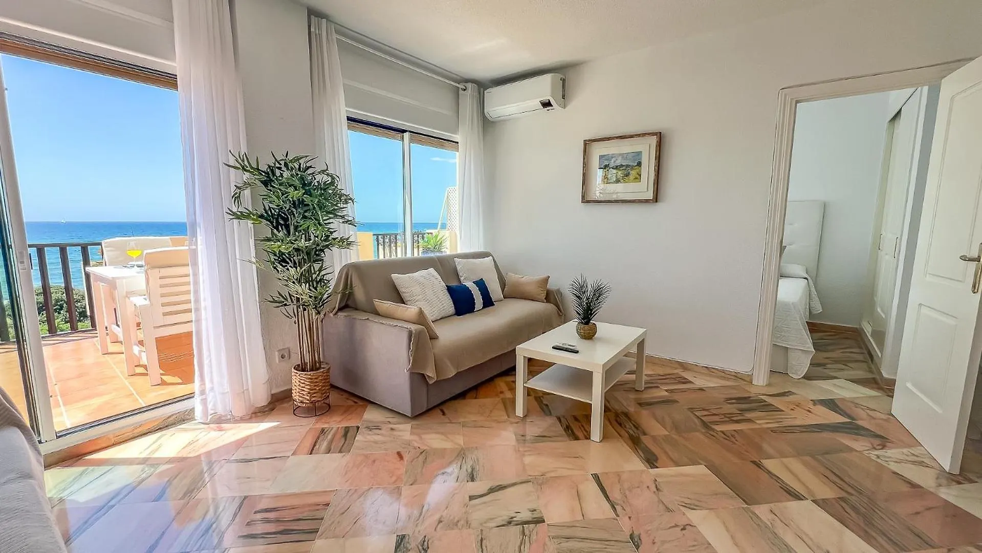 Oleholidays 921 Atico Romana Playa Vistas Al Mar Marbella 0*,